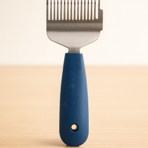 Herse à désoperculer super fork inox manche plastique